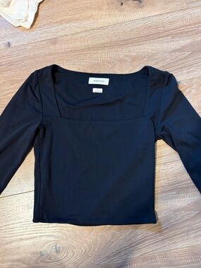 Aritzia contour square neck long sleeve